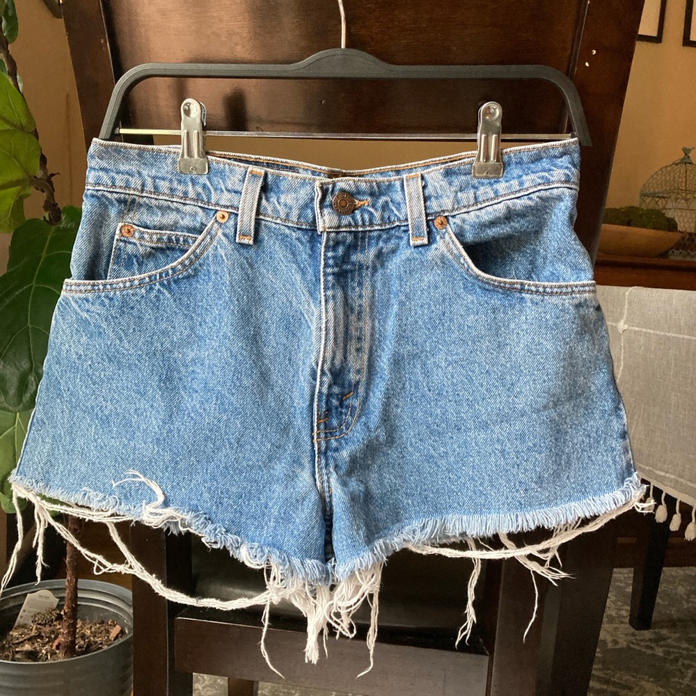 Levi Strauss Vintage Denim Frayed Hem Women’s Shorts
